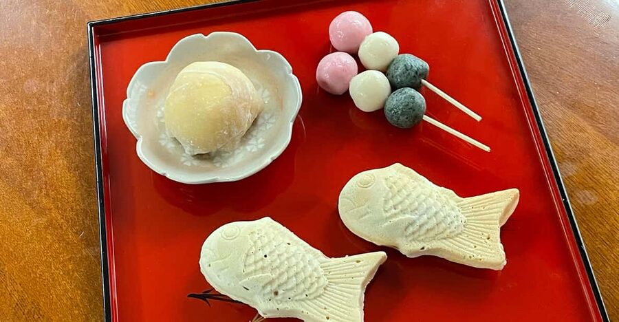 Kyoto: Wagashi (Japanese sweets) Cooking near Fushimiinari - Key points at a glance