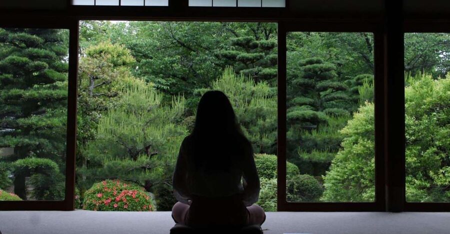Kyoto: Zen Experience in a Hidden Temple - Meeting the 16th-generation abbot