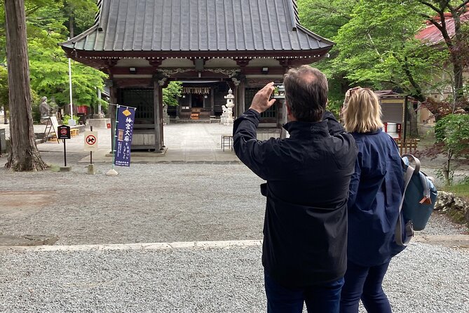 Lake Kawaguchi Explorer: E-Bike Guided Tour - Kawaguchi Asama Shrine and the story behind it