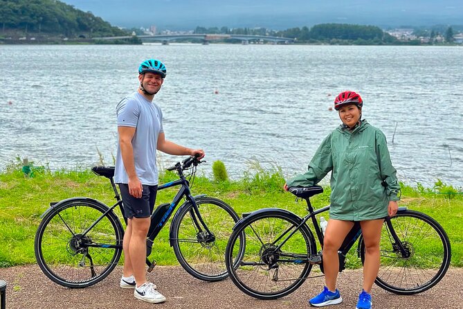 Lake Kawaguchi Explorer: E-Bike Guided Tour - Ubuyagasaki and the upside-down Fuji view