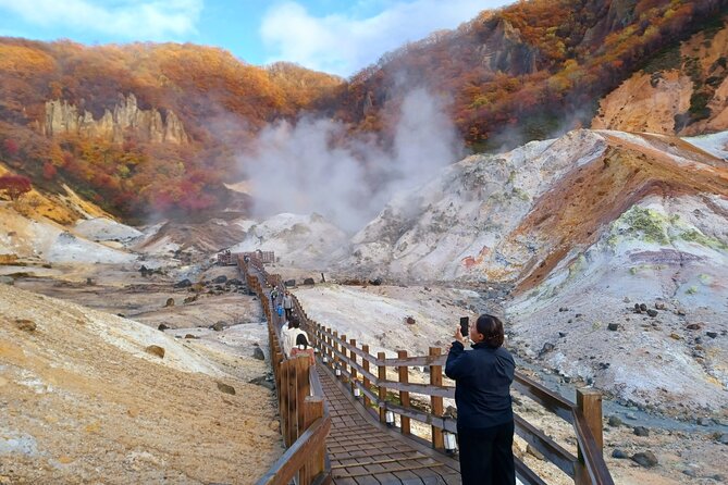 Lake Toya and Noboribatsu Hell Valley Private Day Trip - Ten hours in a 4WD: the comfort tradeoff