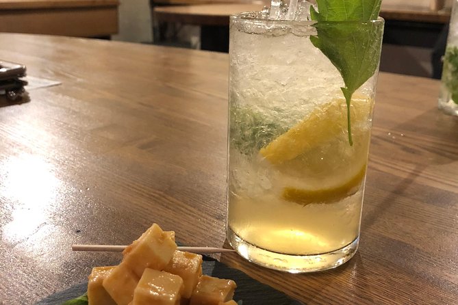 Luxury Tokyo Sake, Cocktail, Whisky and Pairing Tour - What the guide adds