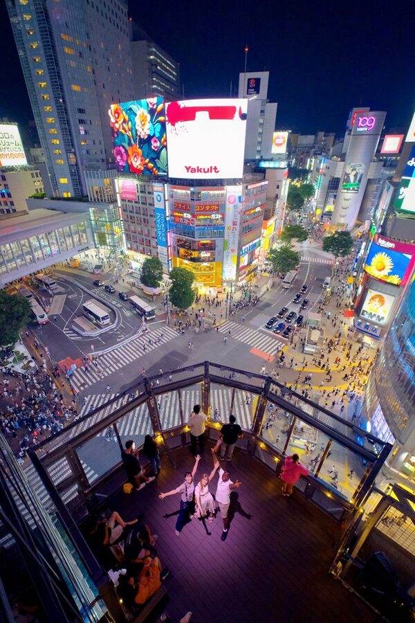 MAGNET by SHIBUYA109 - Crossing View & Rooftop Lounge MAG8 Ticket - Looking down on Shibuya Crossing