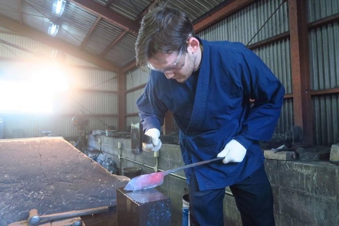 Make your own kitchen knife with a master blacksmith in Shimanto - Key points to know before booking