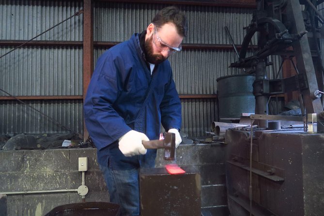 Make your own kitchen knife with a master blacksmith in Shimanto - Why this Shimanto workshop feels different