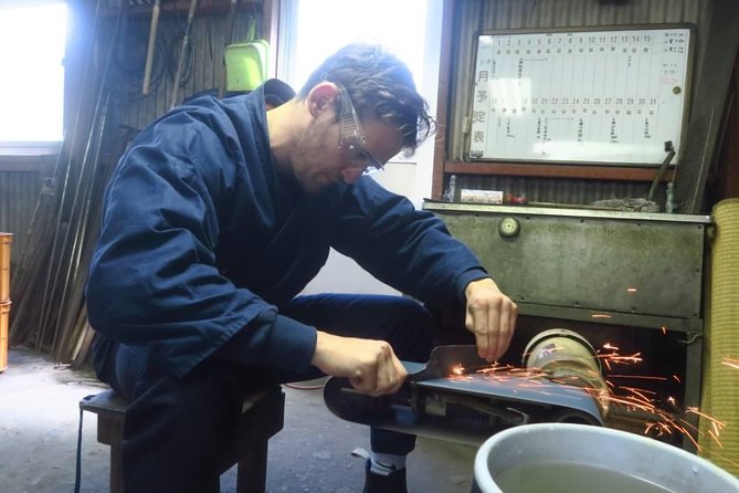 Make your own kitchen knife with a master blacksmith in Shimanto - Is $407.26 a fair price?