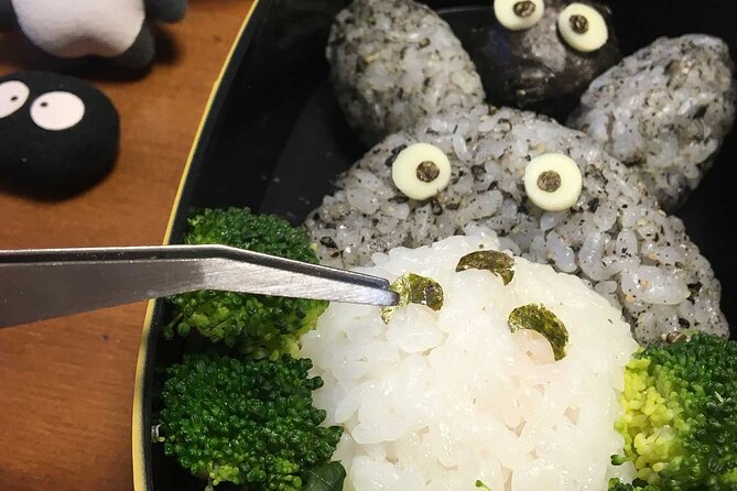 Making a bento box with cute character look in Japan - Key Details Before You Book