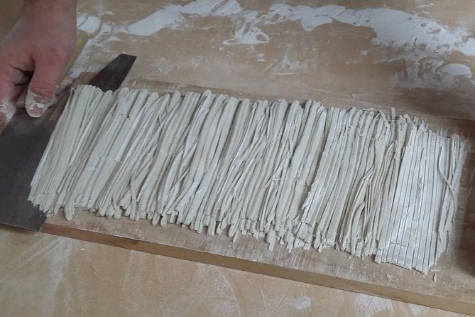 Matsumoto Castle Tour & Soba Noodle Experience - Starting at Matsumoto Castle
