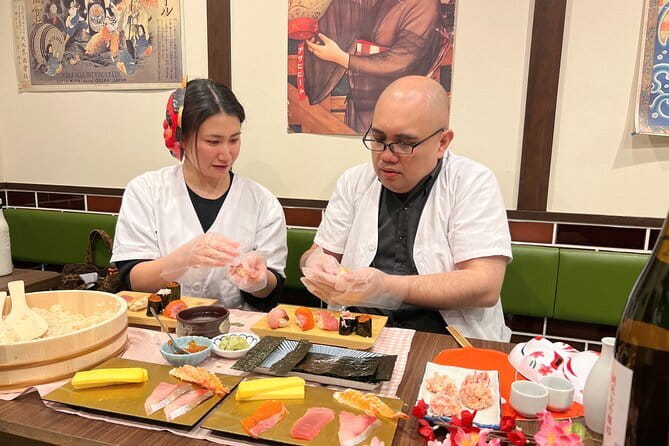 Meet Osaka locals and Japanese speaking experience at Pub Umeda - Using topic cards when conversation slows
