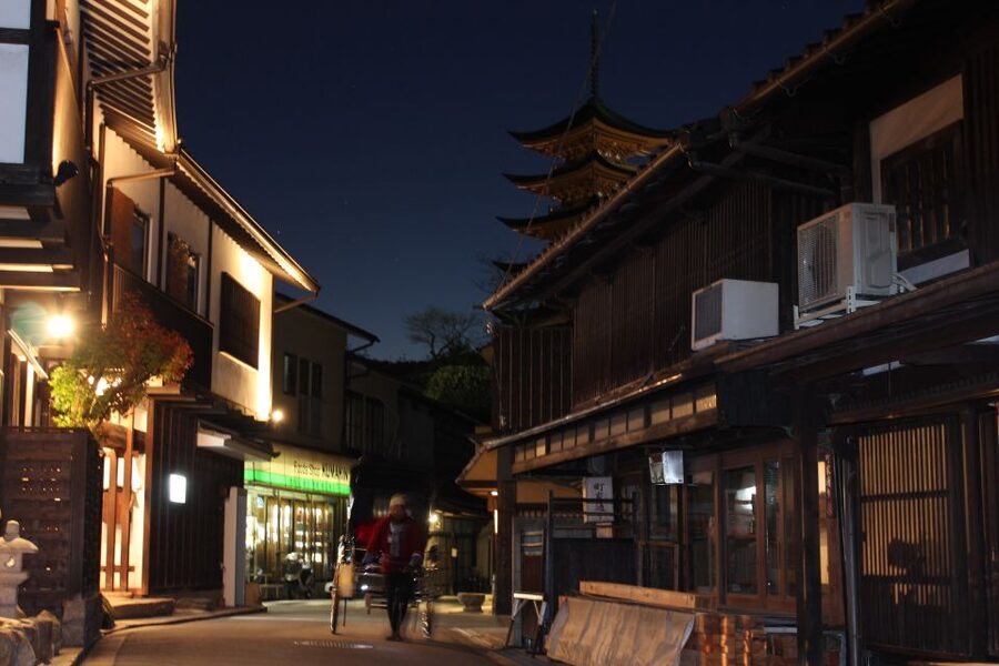 Miyajima: Private Rickshaw Tour to Itsukushima Shrine - The 130-Minute Ride to Senjokaku Shrine