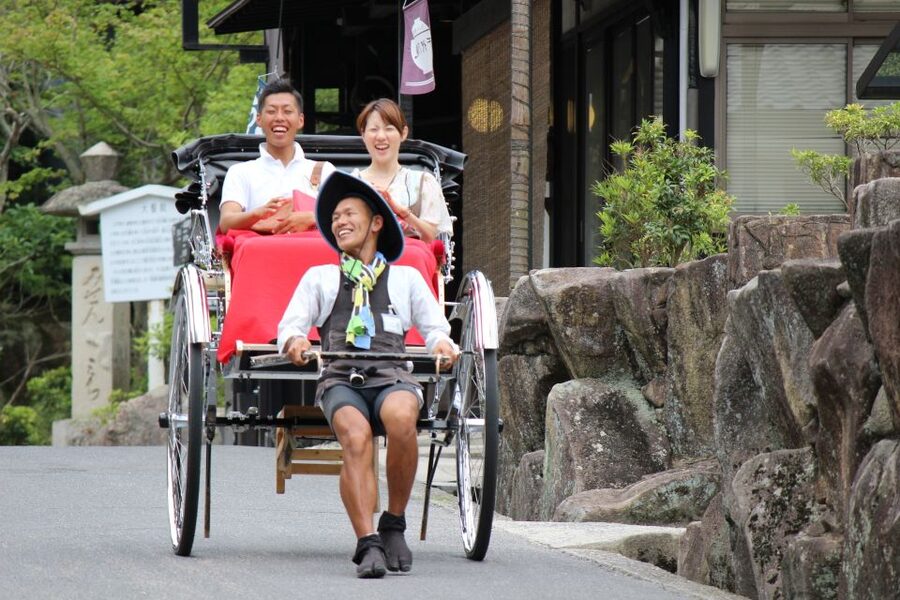 Miyajima: Private Rickshaw Tour to Itsukushima Shrine - Who Should Book This Miyajima Ride?