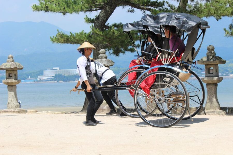 Miyajima: Private Rickshaw Tour to Itsukushima Shrine - Small Details That Make the Day Easier