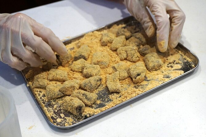 Mochi Sweets Making Class in Tokyo - Making four kinds of mochi in 90 minutes