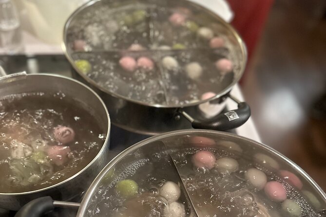 Mochi Sweets Making Class in Tokyo - Who should book this Tokyo food experience