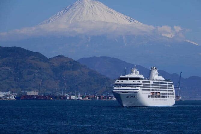 Mount Fuji Full-Day Private Tour from Shimizu Port (Customizable) - Lake Kawaguchiko, boat rides, and the best Fuji photographs