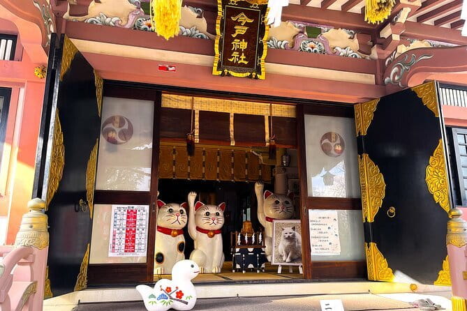 Mount Fuji Full Day Sightseeing Tour from Tokyo - The Natural Living Center offers a compact photo stop