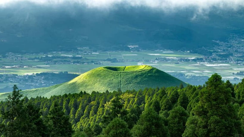 Mt. Aso & Takachiho Gorge Tour with Optional Boat Ride - Mt. Aso’s Nakadake Crater: powerful, brief, and unpredictable
