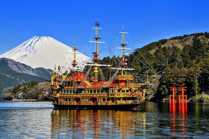 Mt. Fuji and Hakone Private Tour with English Speaking Driver - Lake Ashi brings Hakone into the day