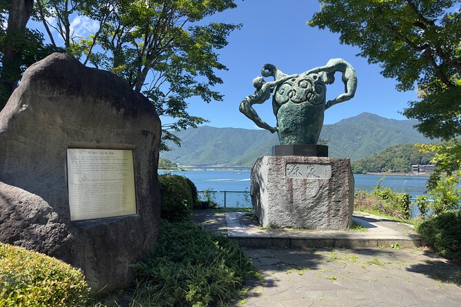 Mt. Fuji, Cherry Blossom & Shiba Sakura Pvt. Day Tour - Oshino Hakkai: clear water and village atmosphere