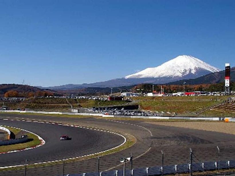 Mt. Fuji Drive Tour (Includes Visit to Local Speedway) - Lunch near the circuit and the Crane Cafe