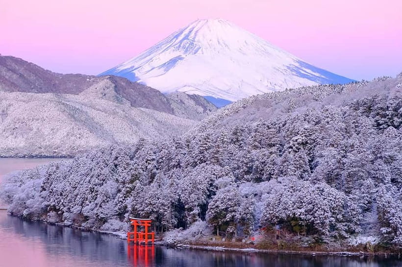 Mt.Fuji Hakone Day Tour With Lake Ashi Cruise, FREE Ropeway - The Hakone Ropeway and steaming Owakudani