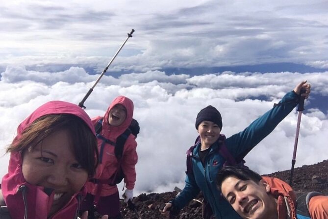 Mt.Fuji Trekking 1 Day Tour up to the summit - Why the private vehicle and early pickup matter