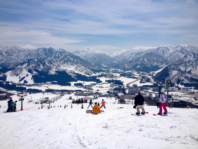 Nagano: 1-Day Ski Tour Package from Nagano Station - The 80-minute ride to the ski resort