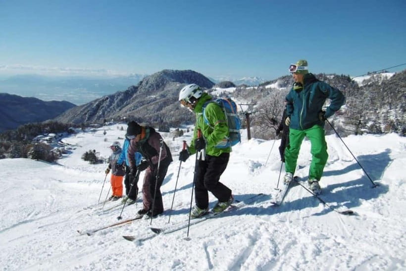 Nagano: 1-Day Ski Tour Package from Nagano Station - Lunch is simple and self-funded
