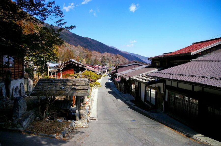 Nagano/Matsumoto: Matsumoto Castle and Narai-juku Day Trip - What the guides add to the day