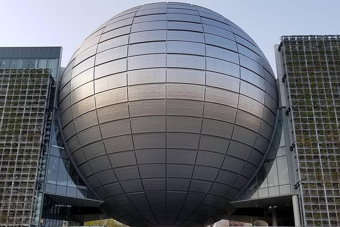 Nagoya Half-day Private Custom Tour with National Licensed Guide - City views, science, and art in central Nagoya
