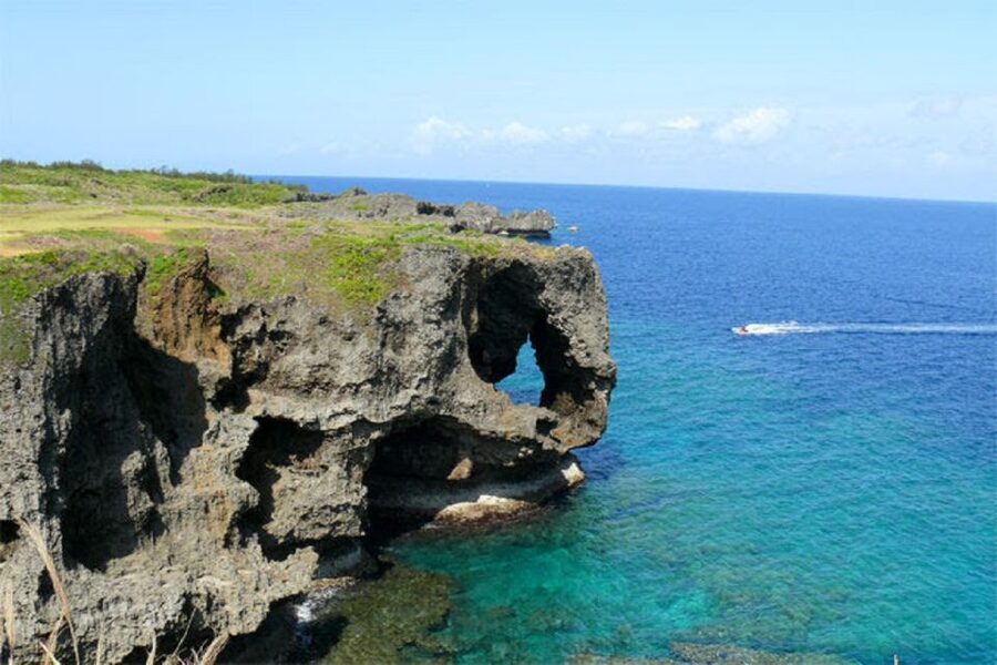 Naha: North Okinawa Sightseeing Tour & Churaumi Aquarium - Kouri Island and the bridge views