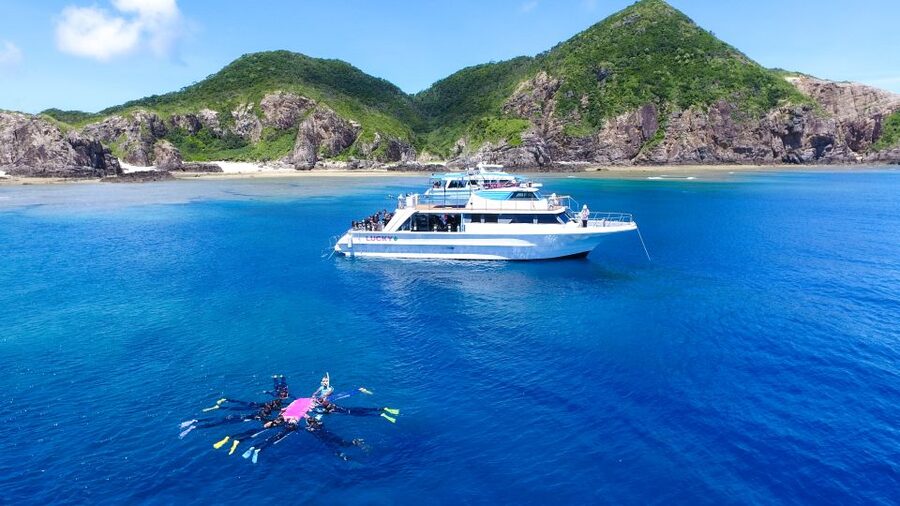 Naha, Okinawa: Keramas Island Snorkeling Day Trip with Lunch - A second and third site for changing scenery