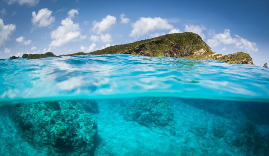 Naha, Okinawa: Keramas Island Snorkeling Day Trip with Lunch - The fast ride across open water