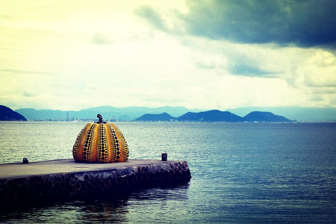 Naoshima private tour by national licensed tourguide - Why a private Naoshima day can be worth it