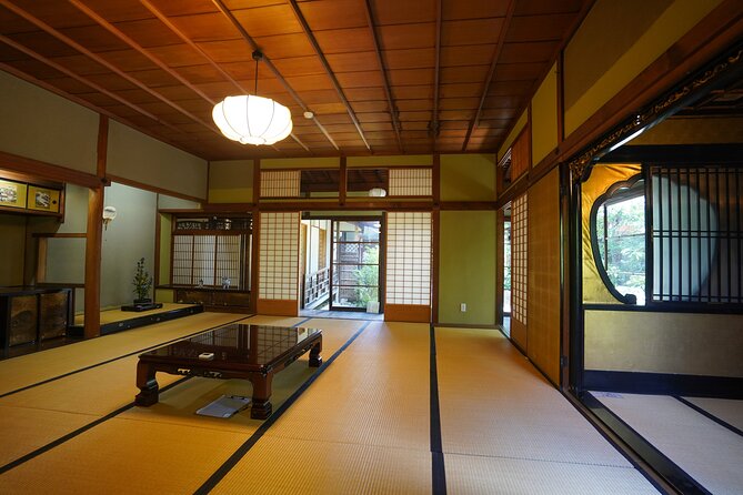 Nara Half Day Trip Walking Tour (Private Option Available) - Nara Park and the famously polite deer