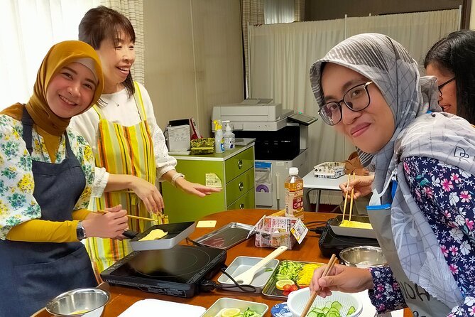 Near Fushimiinari: Kyoto Home Cooking Class & Supermarket tour - A 30-minute supermarket lesson near Fushimi Inari