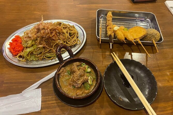 Night Soul Food Tour in Shinsekai with a local guide - Why Shinsekai makes a good evening food stop