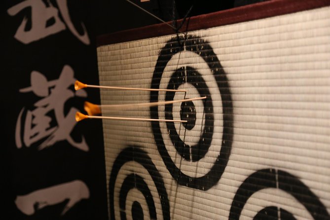 Ninja Samurai 2-hour hands-on lesson by Japanese master in Tokyo - Changing into ninja clothes