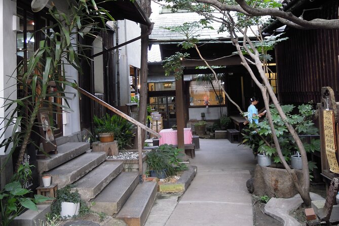 Nostalgic Osaka walk, totally different from Dotonbori - Inoue Seijosho and the craft of tatami
