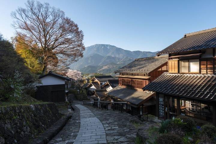 On Trails through Ancient Japan by DIAMIR Erlebnisreisen - 16-Day Tour Review - Hakone’s volcanic valley and Fuji views