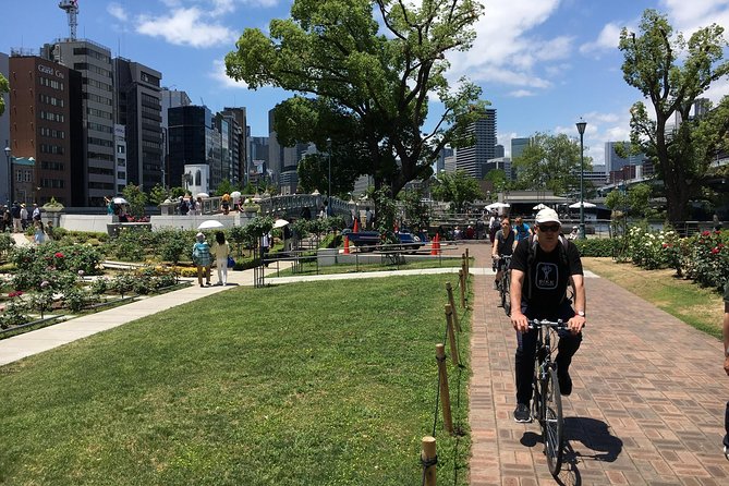 One-Day Osaka Bike Adventure: 5–6 Hours - Shitennoji offers a quieter pause