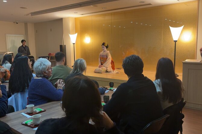 One Hour Geisha Show in Gion Kyoto - Two dances, then time to ask questions