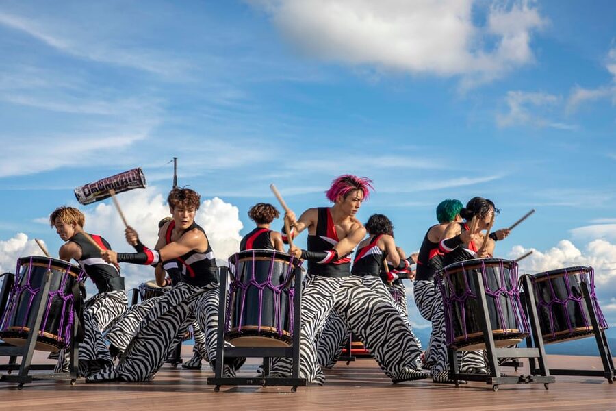 Open-air theater "Tao- no-Oka" Drum TAO Live performance - What happens during the Drum TAO performance