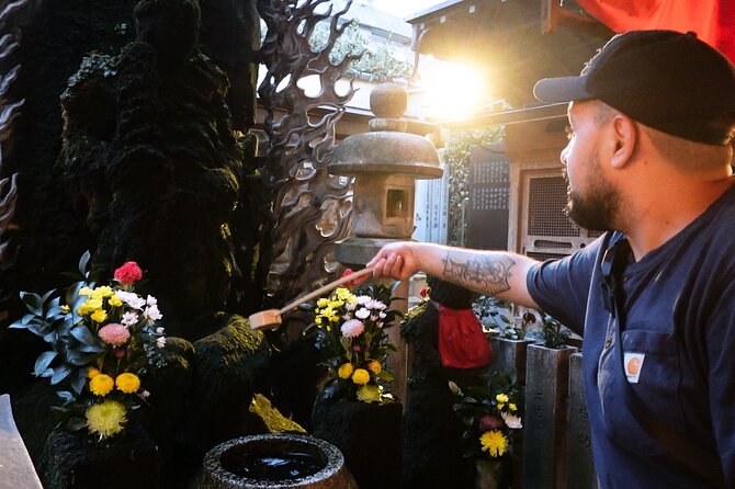 Osaka 4-Hour Walking Tour: Hotspots and Hidden Gems - Hōzenji Temple and Old Osaka Atmosphere