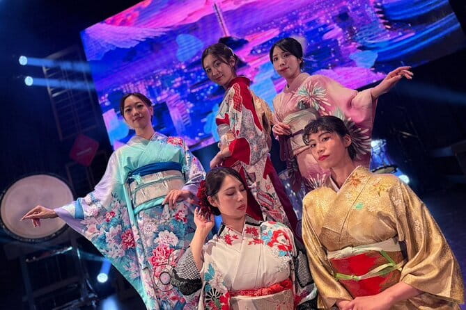 Osaka: A Modern Samurai, Kabuki, Taiko, & Dance Show - What happens at Tempo Harbor Theater