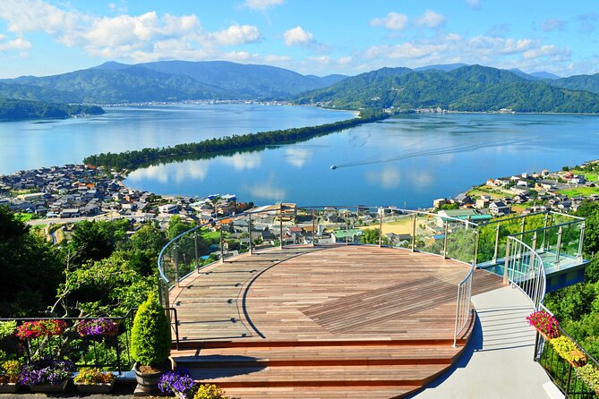 Osaka Day Tour: Amanohashidate & Ine Bay - Guide quality and language expectations