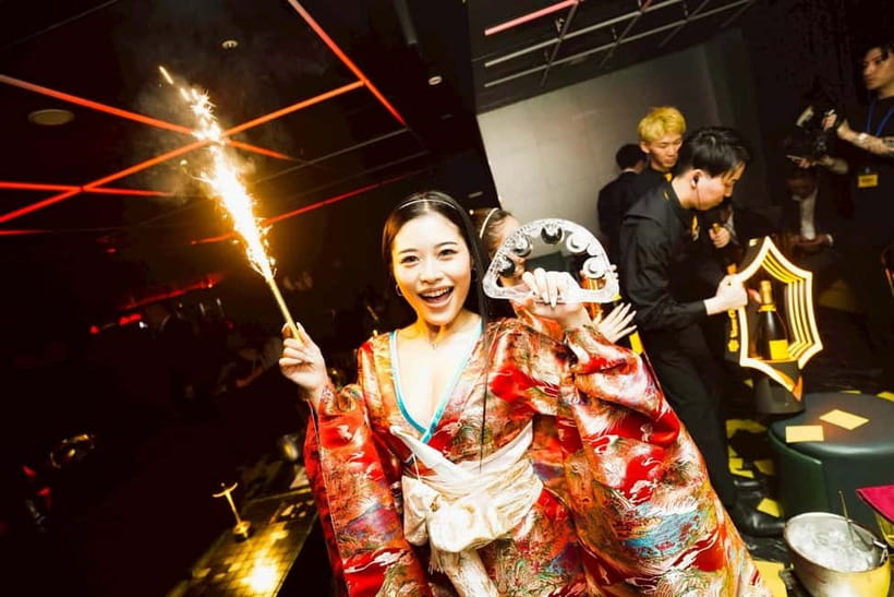Osaka Dotonbori:GIRAFFE Nightclub Ticket with Drink/VIP Plan - Is the All-You-Can-Drink Plan Good Value?