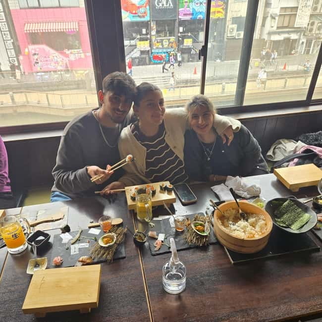 Osaka Dotonbori: Hand Roll Sushi Experience - Rolling your own sushi by hand