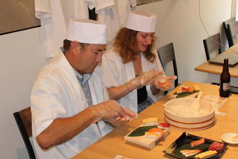 Osaka Dotonbori: Sushi Making Experience - Who Should Book This Class?