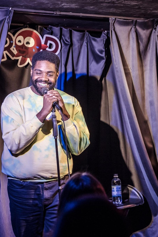 Osaka: English Stand Up Comedy Show at Osaka Comedy Club - A look at the full two-hour schedule